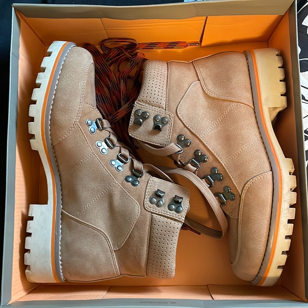 Crown Vintage Tahtum Boot